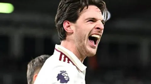 “森林狼逆境逆袭，连战连胜击败雷霆”