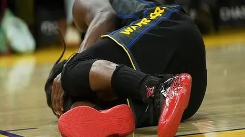 周跃龙险胜晋级台球16强